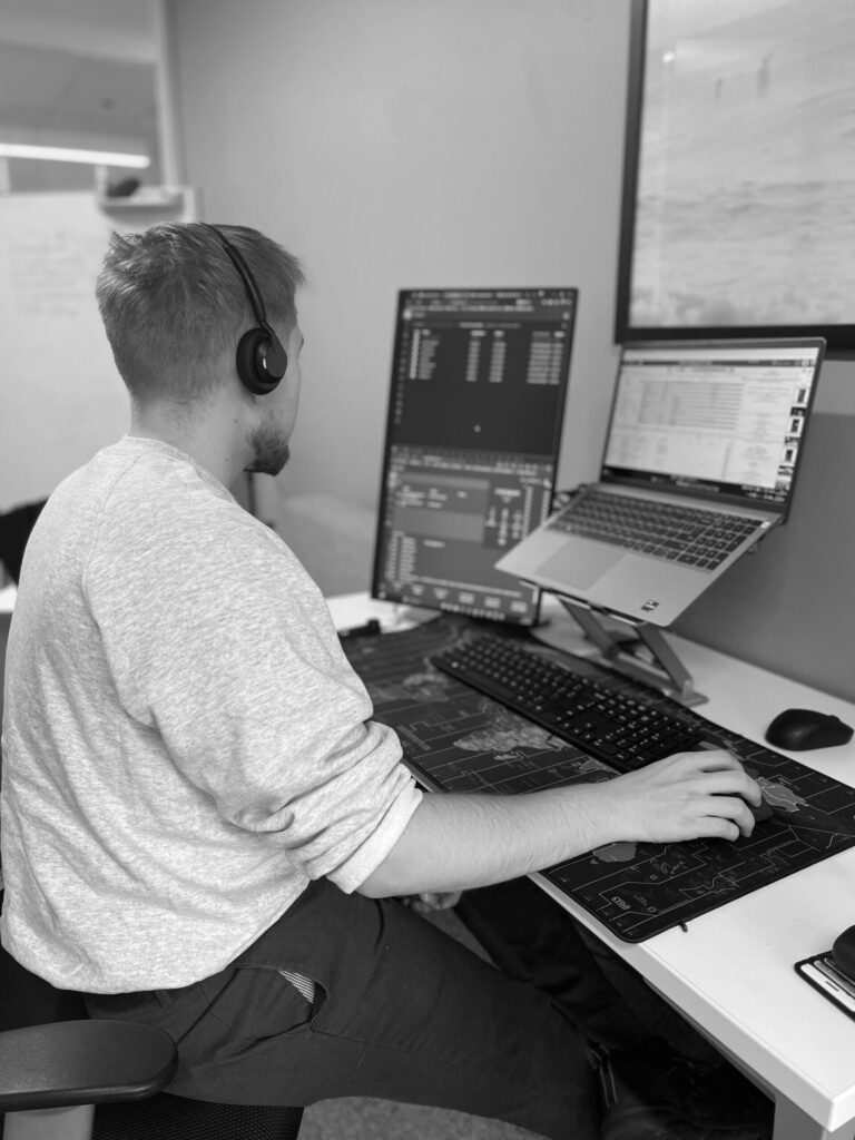 Microbyte engineer providing onsite IT support for Outsourced IT Support London