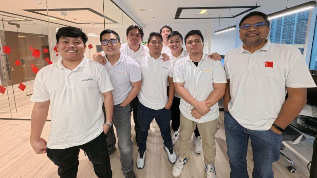 Microbyte Dubai IT support team in the office